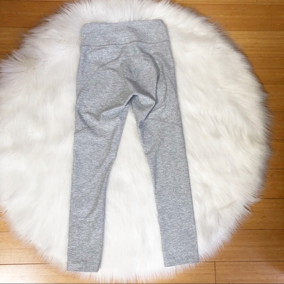Outdoor Voices 3/4 Warm Up Leggings XS Dove - Picture 6 of 8